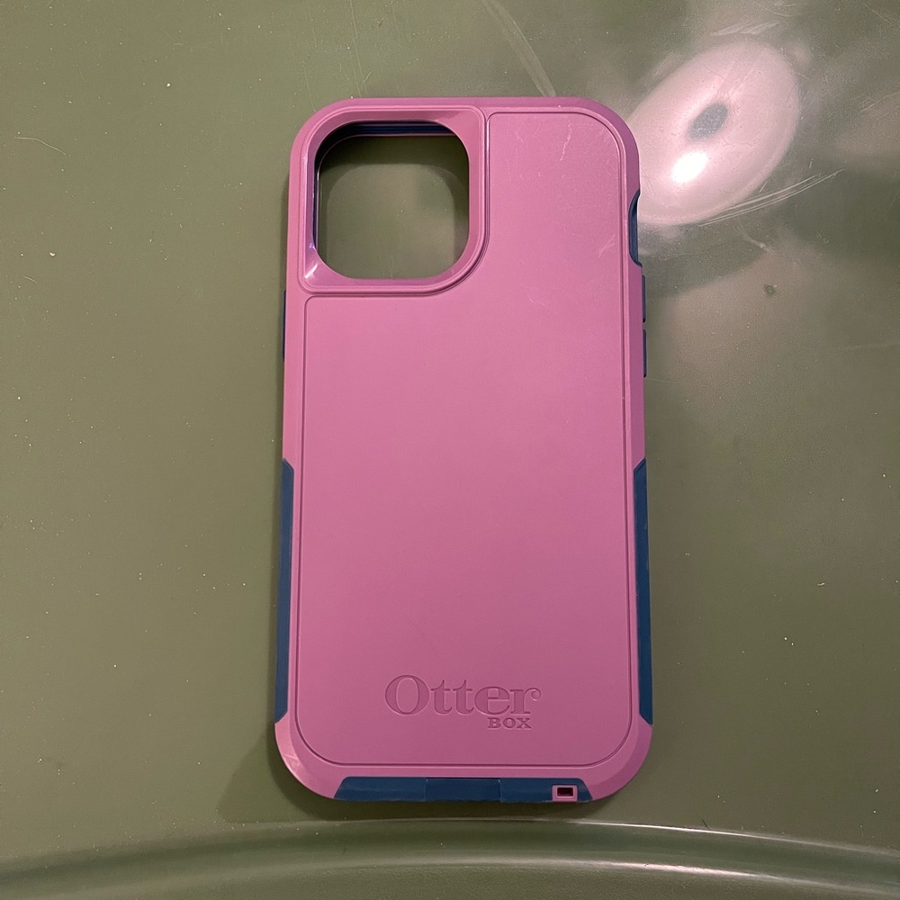 iPhone 12 Pro Max otterbox case
